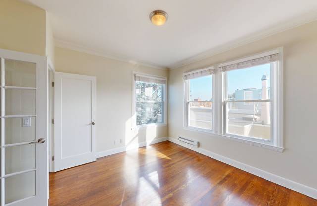 Photo of 1690 North Point