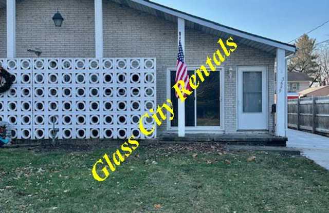3629 Willys Parkway - 1