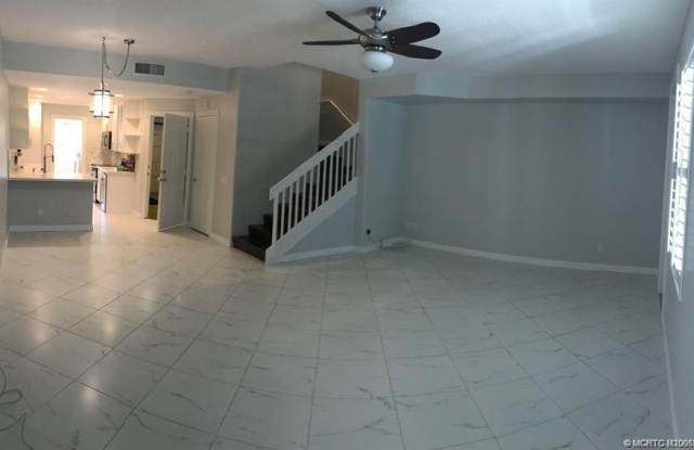 2977 E Community Drive