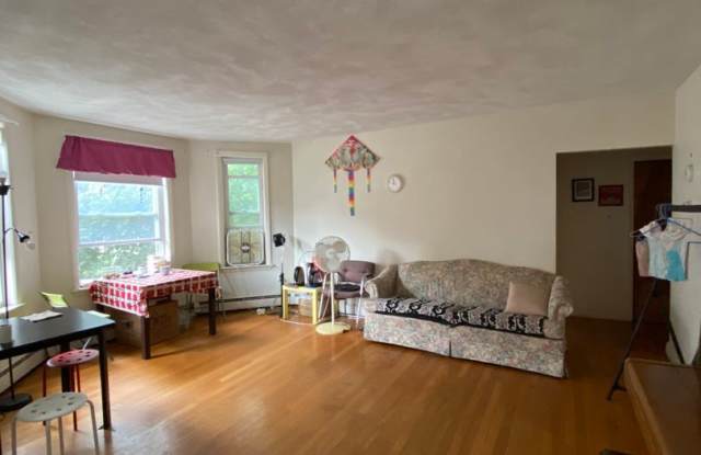 Photo of 308 Tappan St #3C