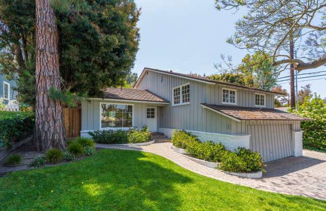 Valmonte 3 bed/3 bath Home plus guest house.