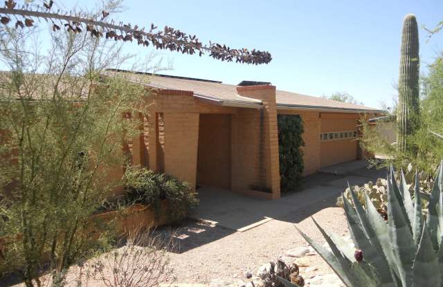 3764 E Gibbon Mountain Place - 3764 East Gibbon Mountain Place, Catalina Foothills, AZ 85718