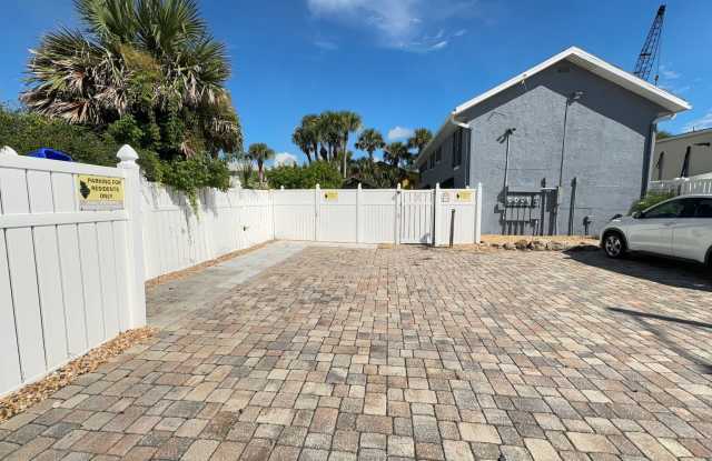Fully Furnished One Bedroom Long Term Beach Apartment for Rent