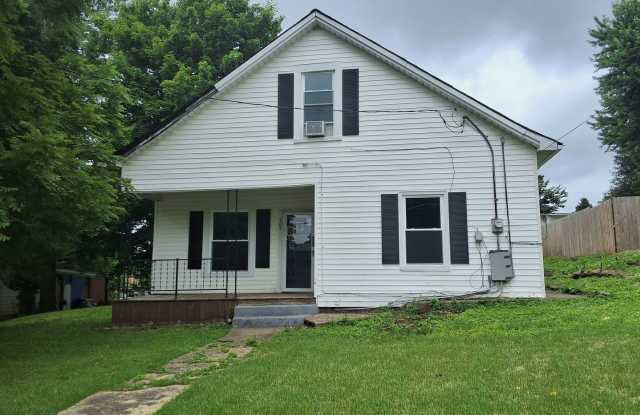 109 E.MAIN ST
