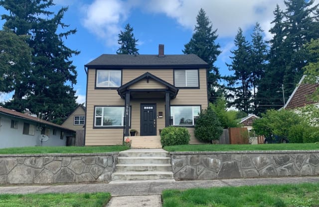 504 W 31st Street - 504 West 31st Street, Vancouver, WA 98660