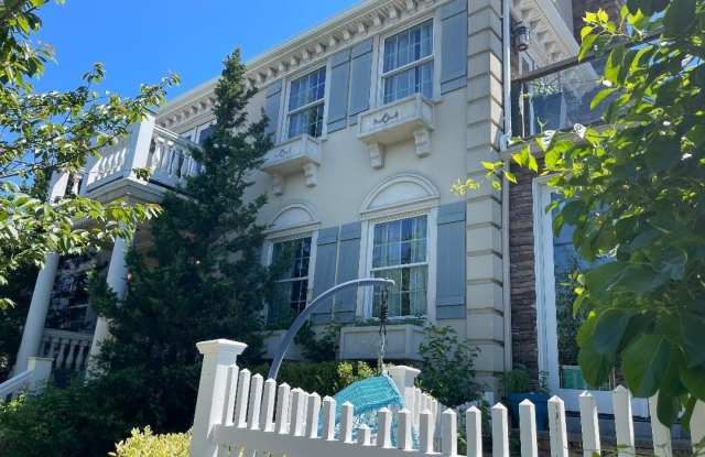 88 Dutchess Boulevard