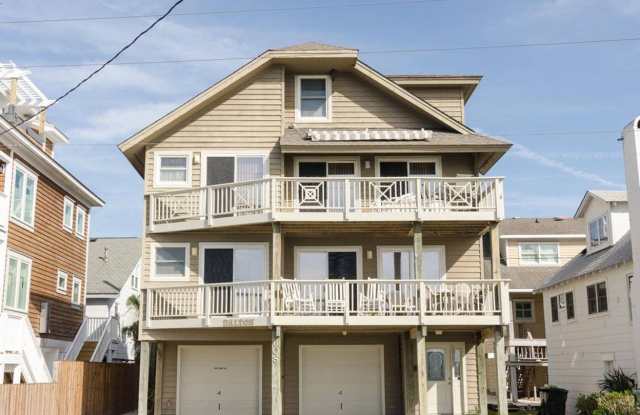 Photo of (W353) 608 Waynick Blvd, Lower Unit, Wrightsville Beach, NC 28480