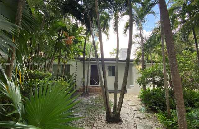 Photo of 350 Hibiscus Dr