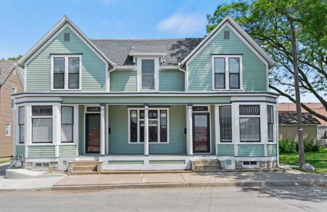 Completely Brand New Restored Historic Townhome near Wells St Corridor.