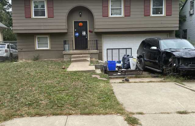 Photo of 5708 Bales Ave