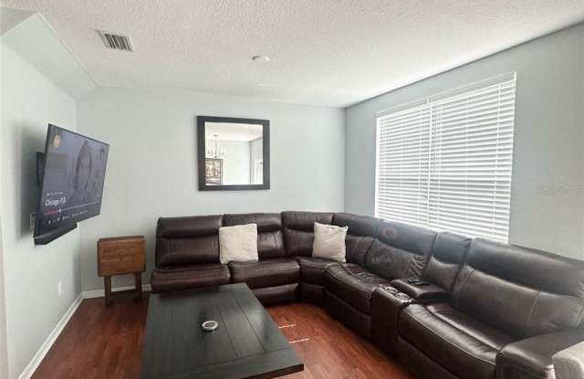 6407 Barksdale Way - 1