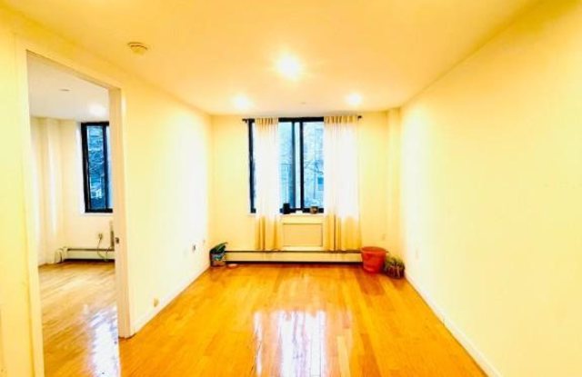 924 Metropolitan Avenue