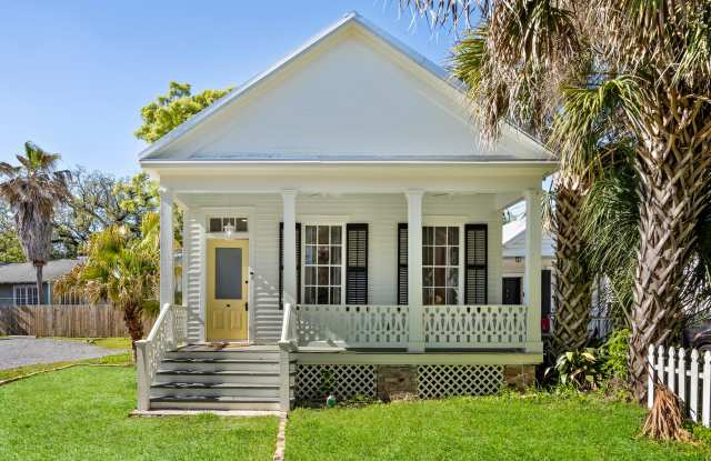 Photo of 934 Conti Street