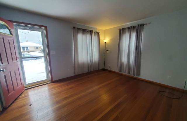 Photo of 2 Bedroom Single Family Ranch