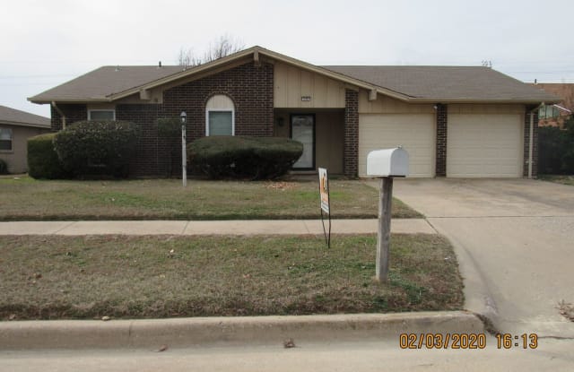 206 NE 46th Street - 206 Northeast 46th Street, Lawton, OK 73507