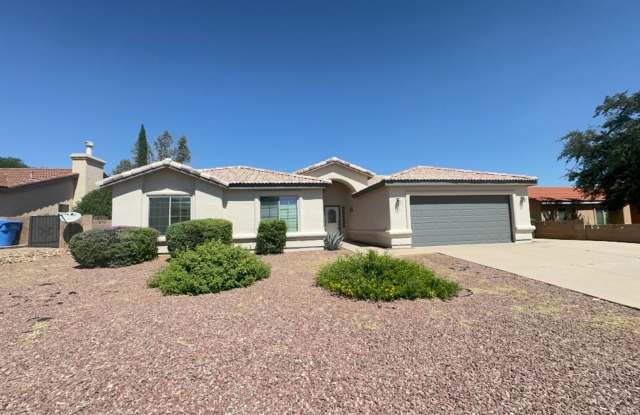 Photo of Beautiful landscaped 4 Bed/ 2Bath home