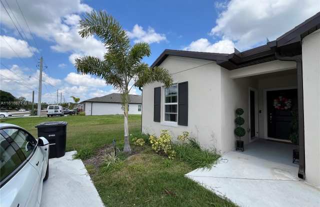 957 NW Bayshore Blvd