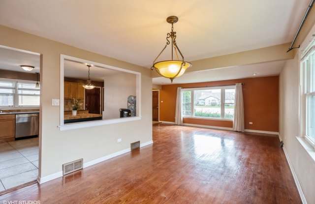 1632 N Greenwood Avenue