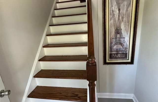 56 Carley Avenue unit: 2