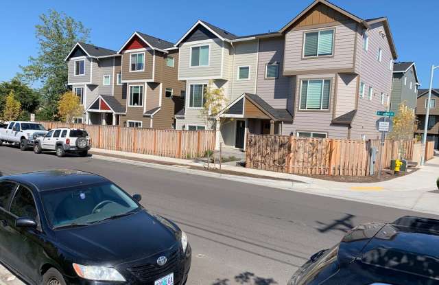 Photo of Great Community, Quiet Living Across from park Apply today!