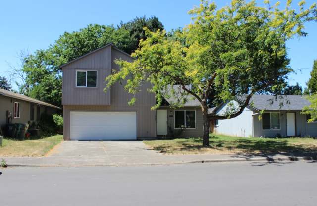 Photo of Four bedroom, two bath family home on quiet Beaverton street