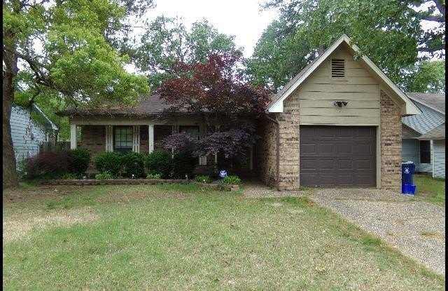 Photo of 39 Oak Forest Loop
