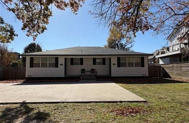 Photo of 808 Central  AVE