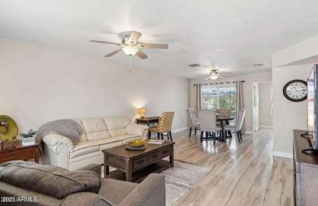 13046 W WILDWOOD Drive