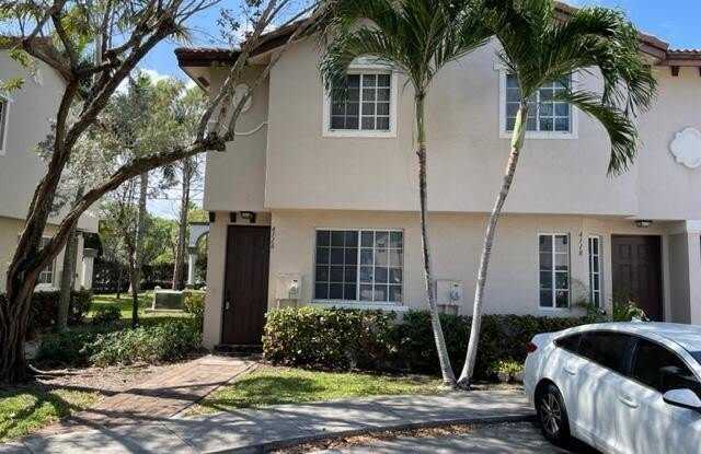 Photo of 4116 Napoli Lake Drive