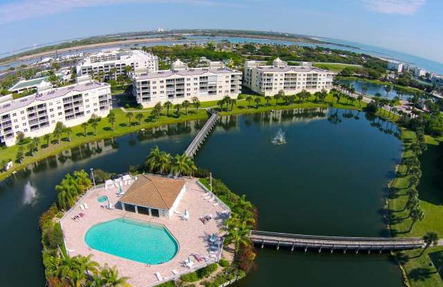 BEAUTIFULLY FURNISHED, 3 BEDROOM 2 BATH,  VACATION CONDO!