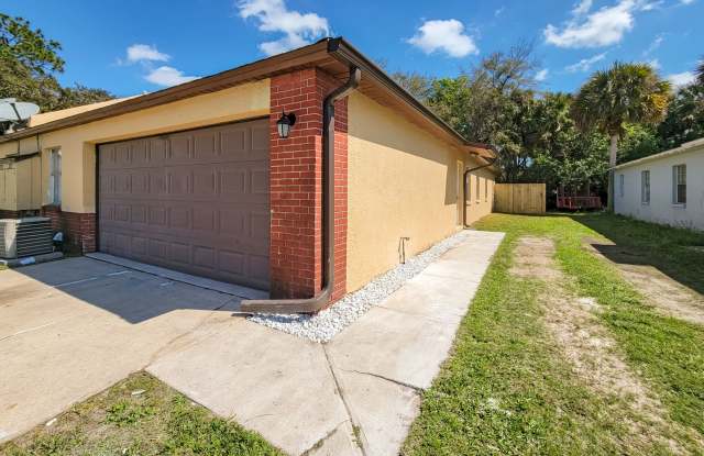 329 SUN DIAL COURT