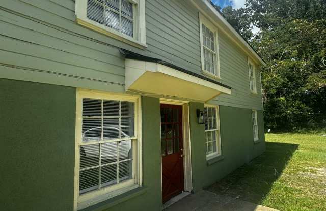 2 Bedroom/1 Bath Duplex in Valdosta