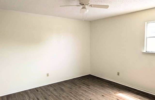 Photo of 505 Hackberry Street