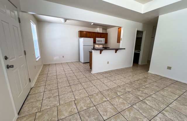 Photo of Cozy 3 Bed 2 Bath Duplex!