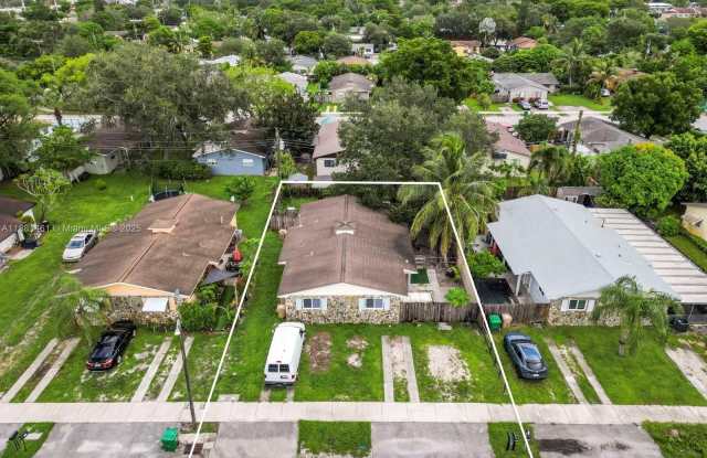 Photo of 6161 SW 44th St