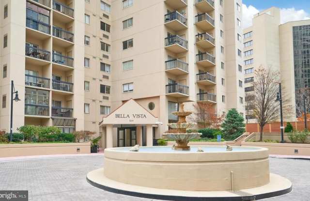 Photo of 1211 S EADS ST #406