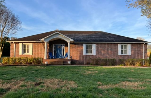 2075 James Rd - 2075 James Road, Sevier County, TN 37876