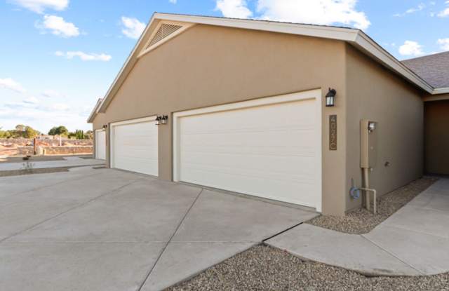 Brand New Townhome, offering $400.00 off the first months rent for units with a signed lease starting September 1st!