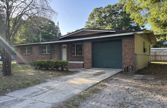 7525 Sharbeth Drive South