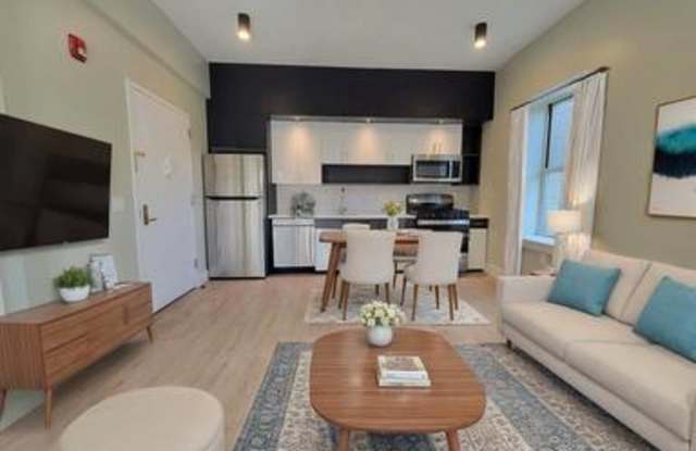 Photo of 502 William St