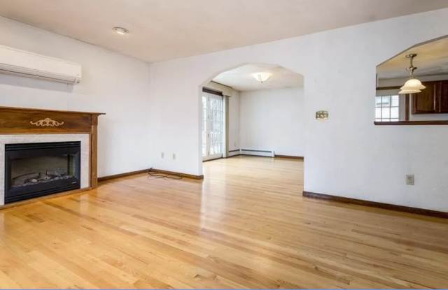 122 Central Street - D
