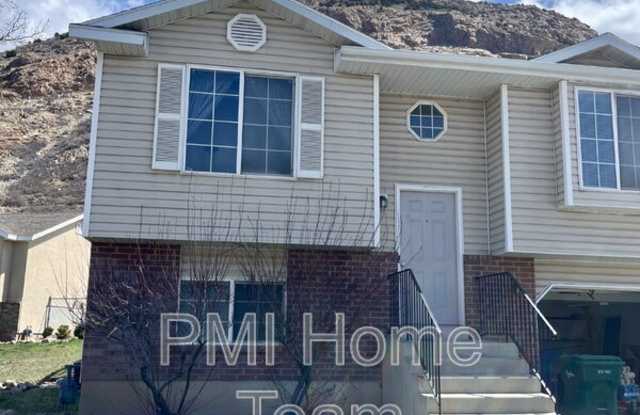 1222 N Willard Peak Dr