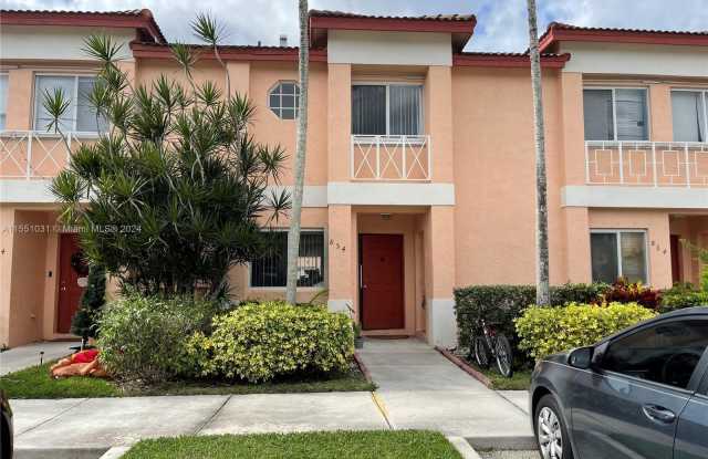 854 NW 208th Dr