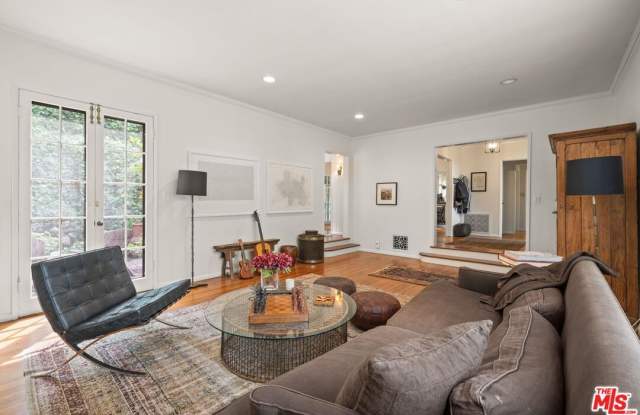 5630 Spreading Oak Dr