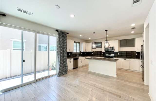 13842 Farmhouse Avenue