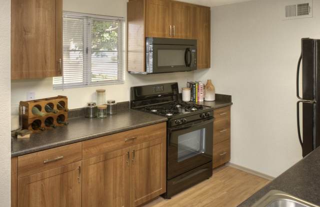 Photo of eaves Santa Margarita