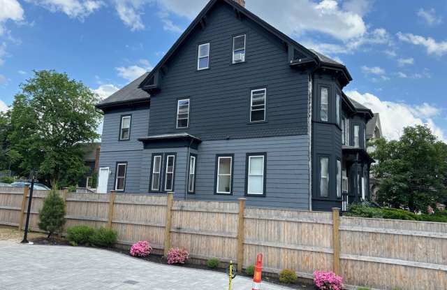 Photo of Allston 8 bed 3.5 Bath available 9/1/26