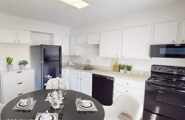 Ramblewood Apartments