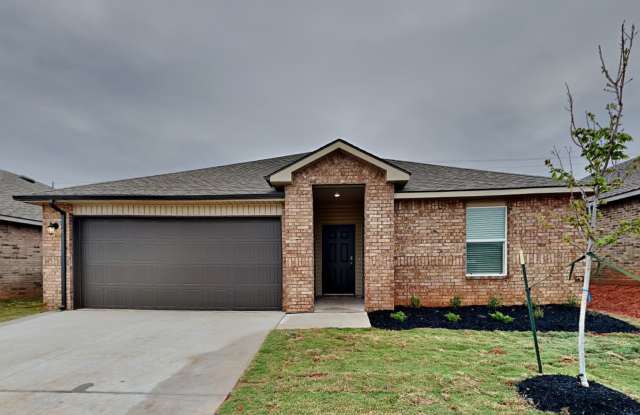 Large 4 Bedroom 2 Bathroom Home in Piedmont Schools (Neighborhood Splash pad and park)