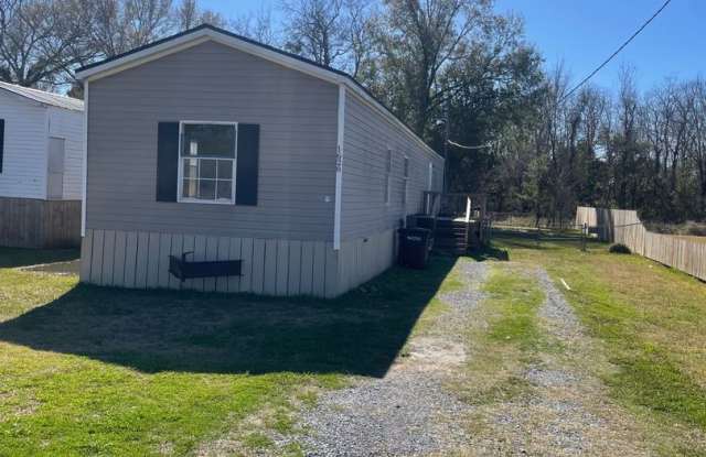 3 Bedroom Trailer in New Iberia